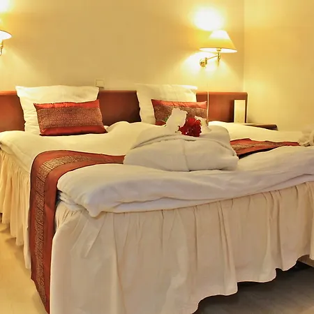 Nb With Free Parking 3* Ryga